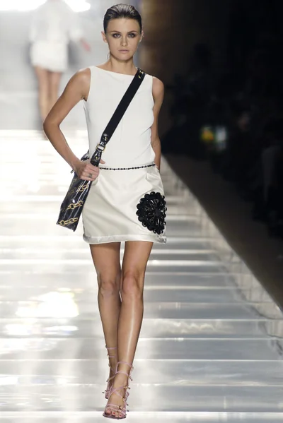 Look 1